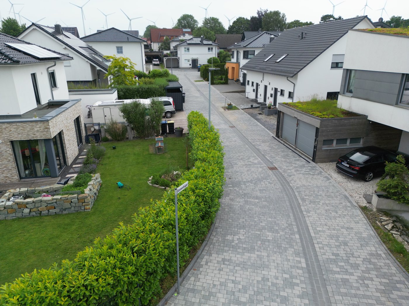 Straßenendausbau - Oberbau Nebenanlagen